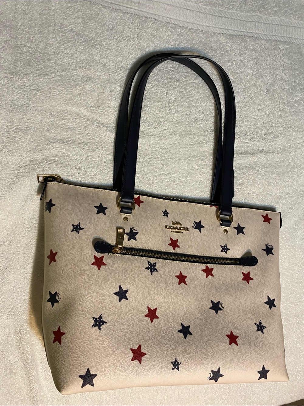 Coach Star Gallery Tote - Picture 9 of 14